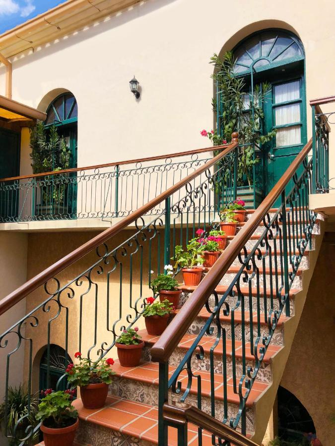 Hotel Casona Gloria à Tarija Extérieur photo